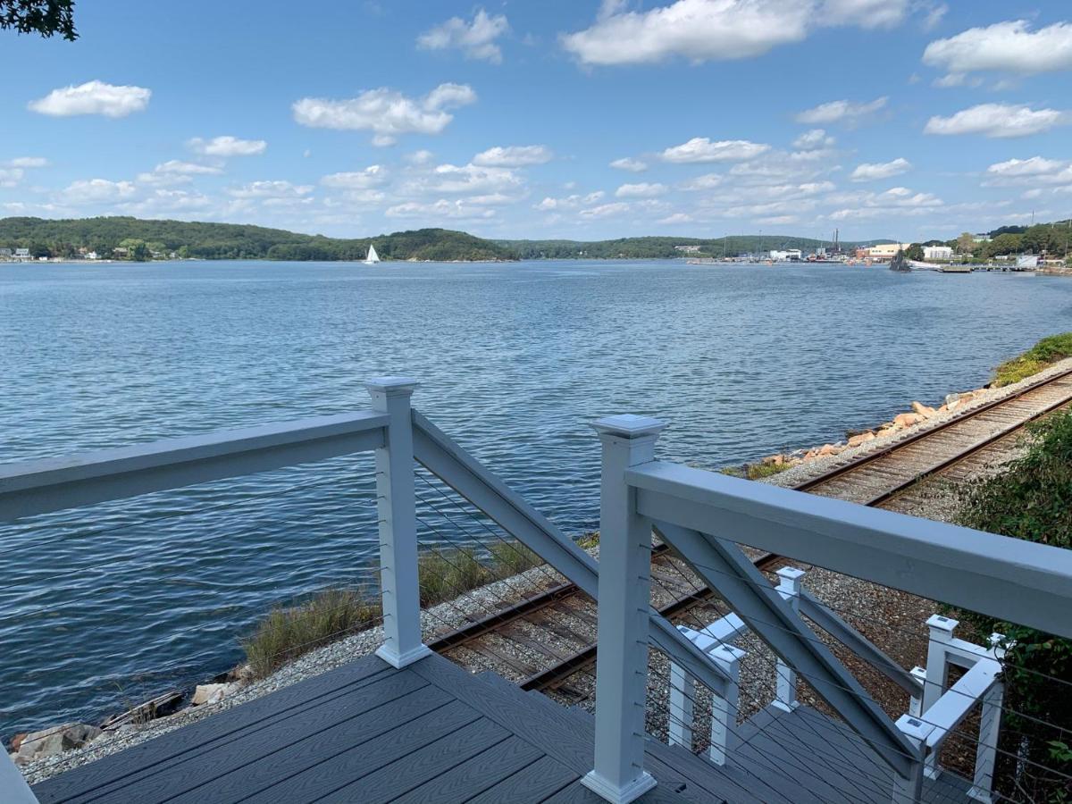 Spectacular Home With A Amazing Ocean - River View Groton Eksteriør bilde